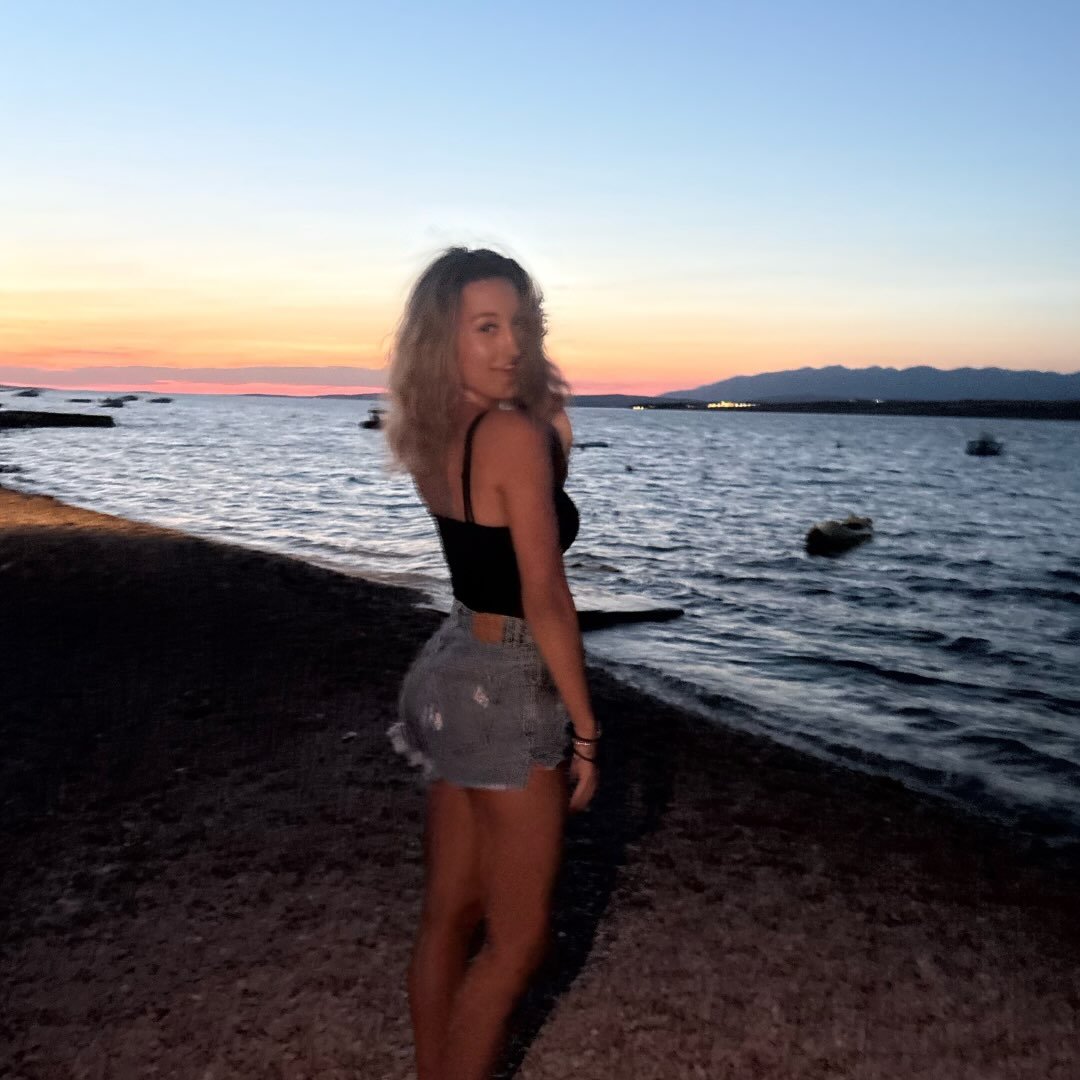 Instagram Profilbild von _zinatoth_