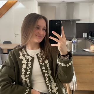 Instagram Profilbild von justine_chvrl