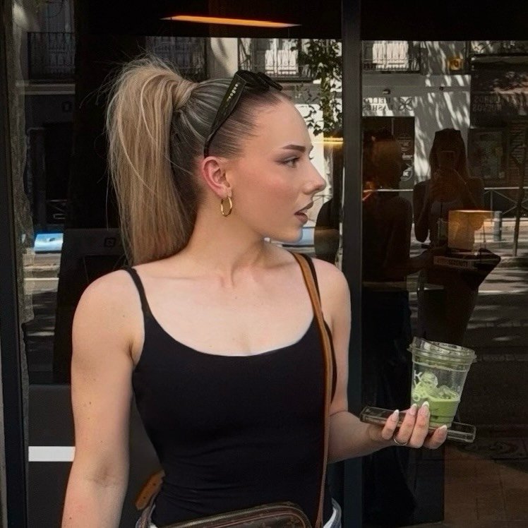 Instagram Profilbild von lauramuetsch