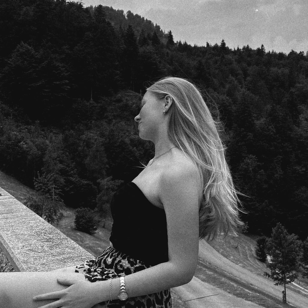 Instagram Profilbild von ninaa_stc