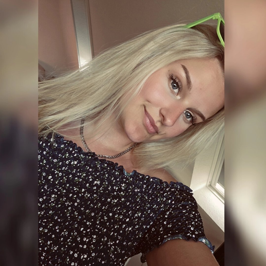Instagram Profilbild von e9mna_