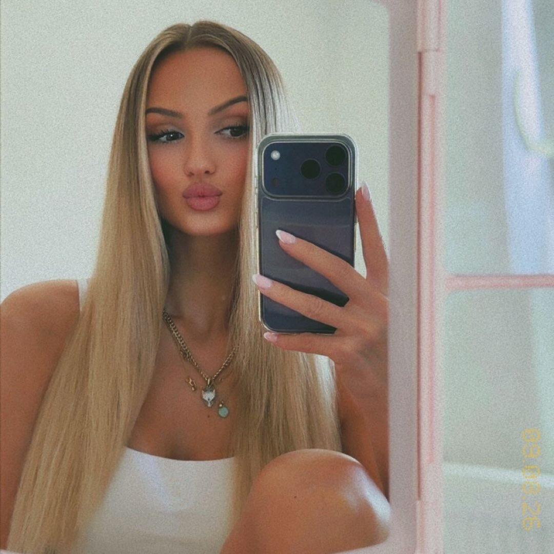 Instagram Profilbild von adelina_kbs