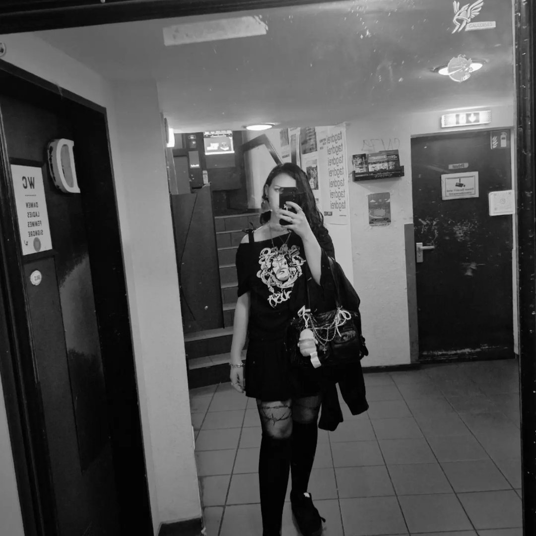 Instagram Profilbild von drown.in_your__eyes