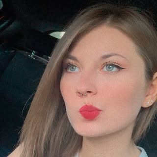 Instagram Profilbild von e.s.m.e.e.r.a.l.d.a