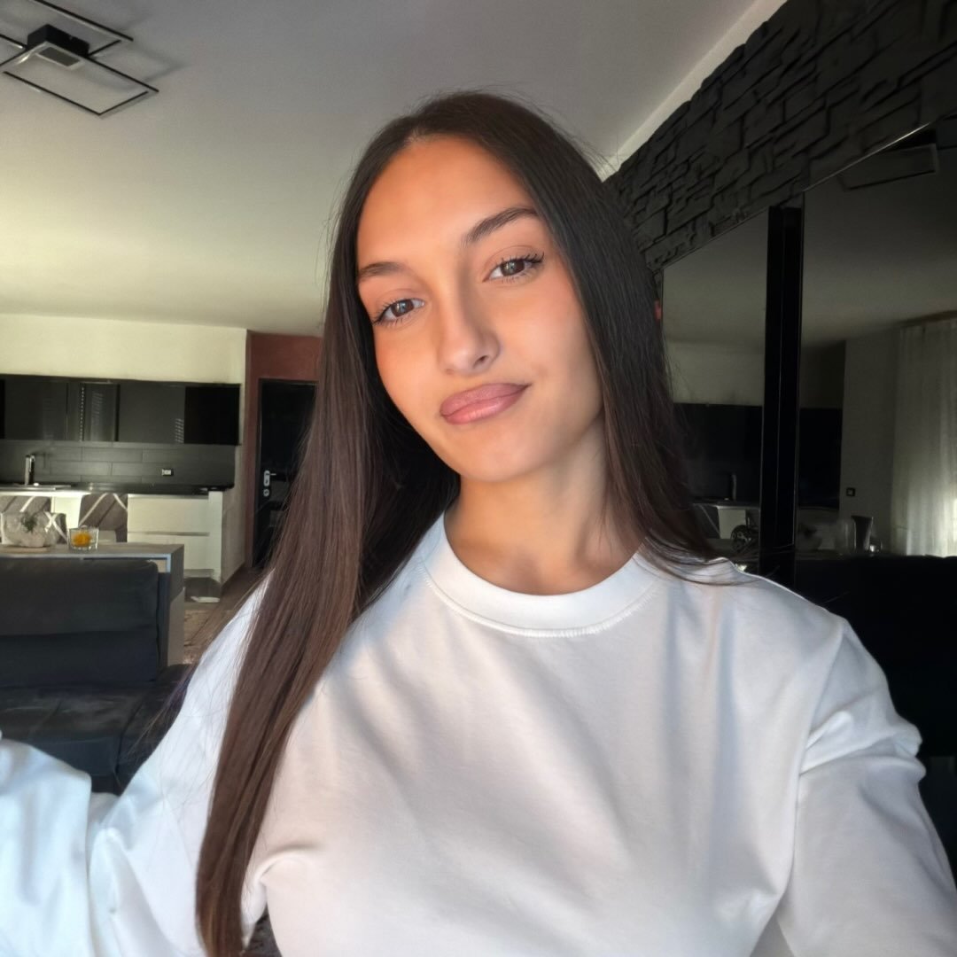 Instagram Profilbild von lailaasanii