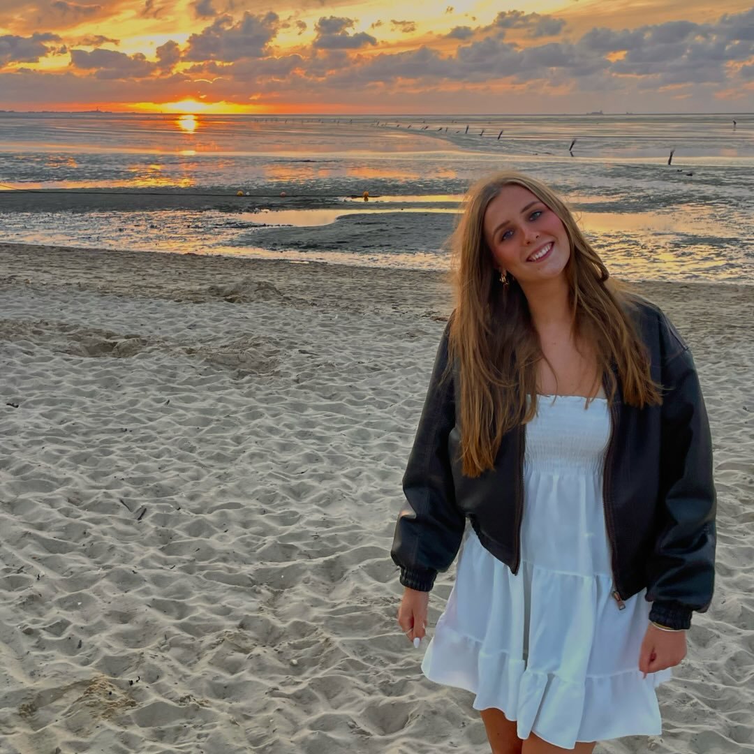 Instagram Profilbild von laura_denzin