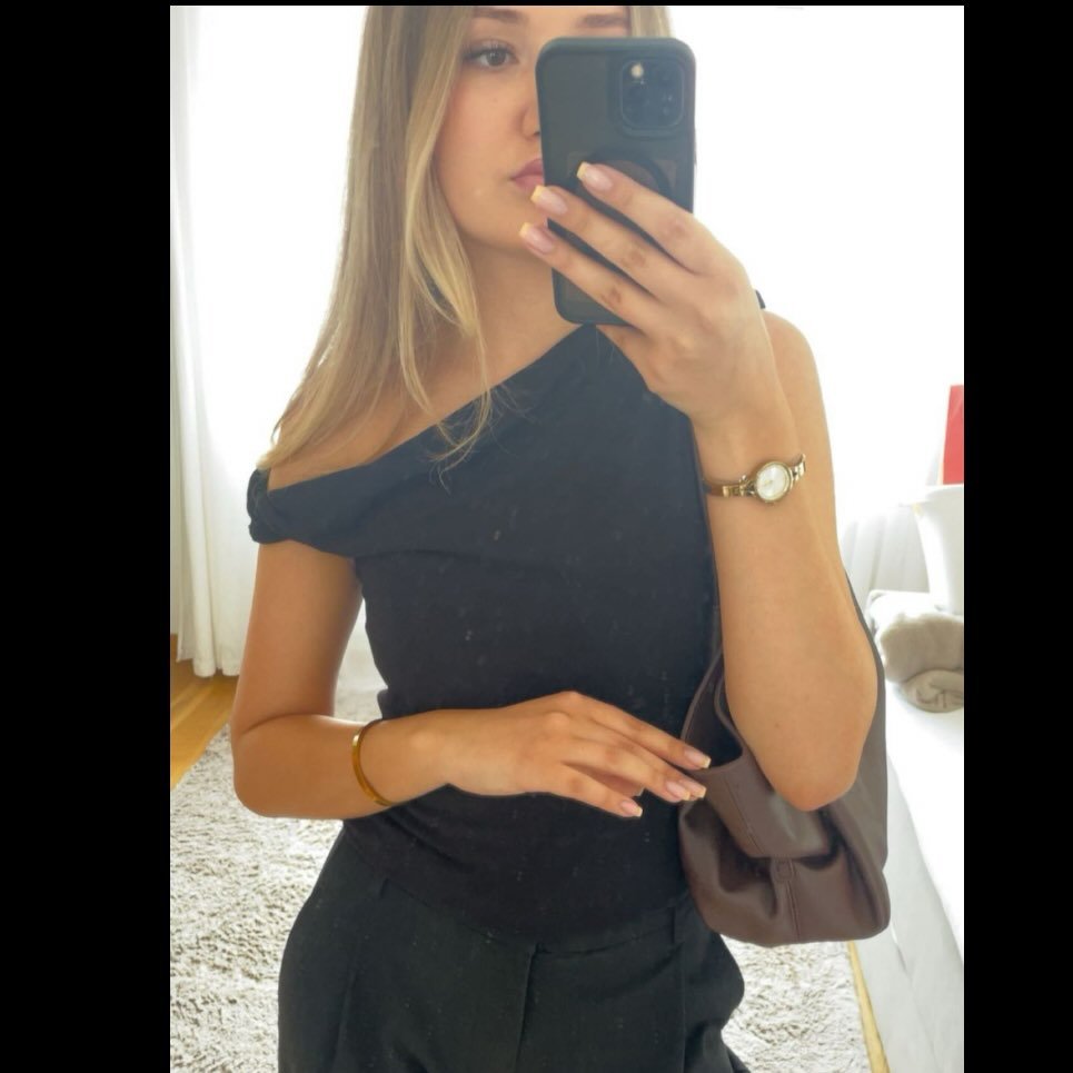 Instagram Profilbild von lara_strb