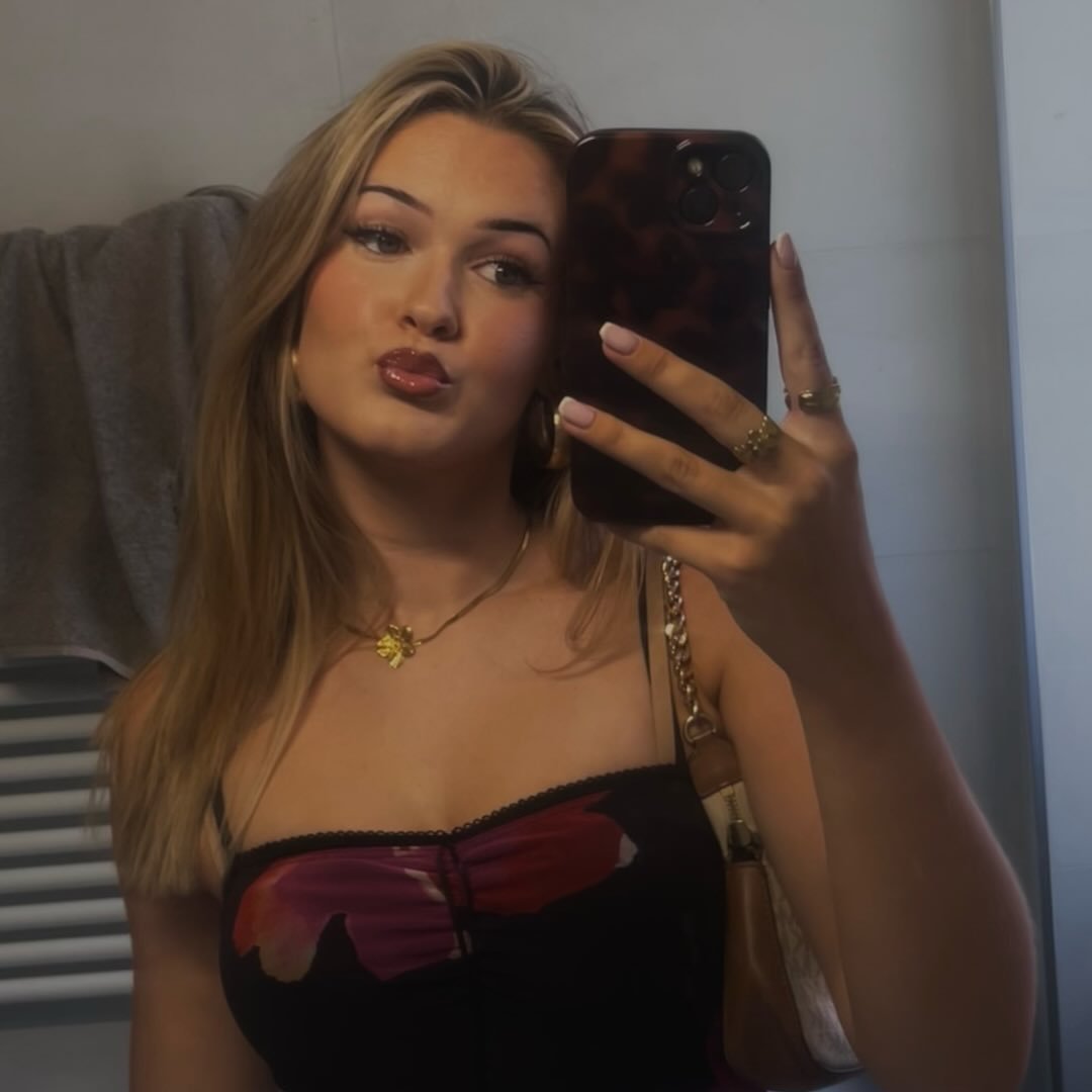 Instagram Profilbild von chennaz__