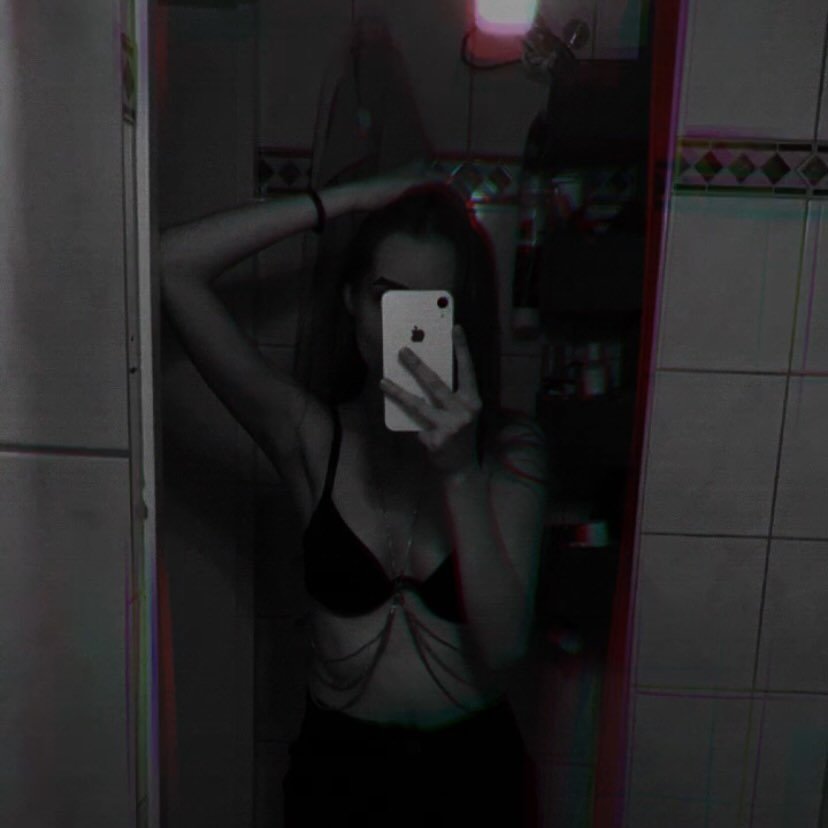 Instagram Profilbild von chxrlxxno