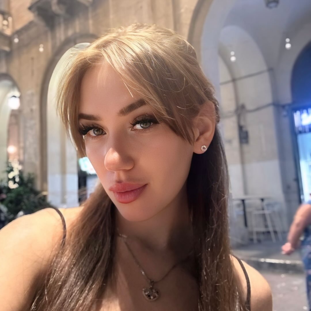 Instagram Profilbild von d.harmash03