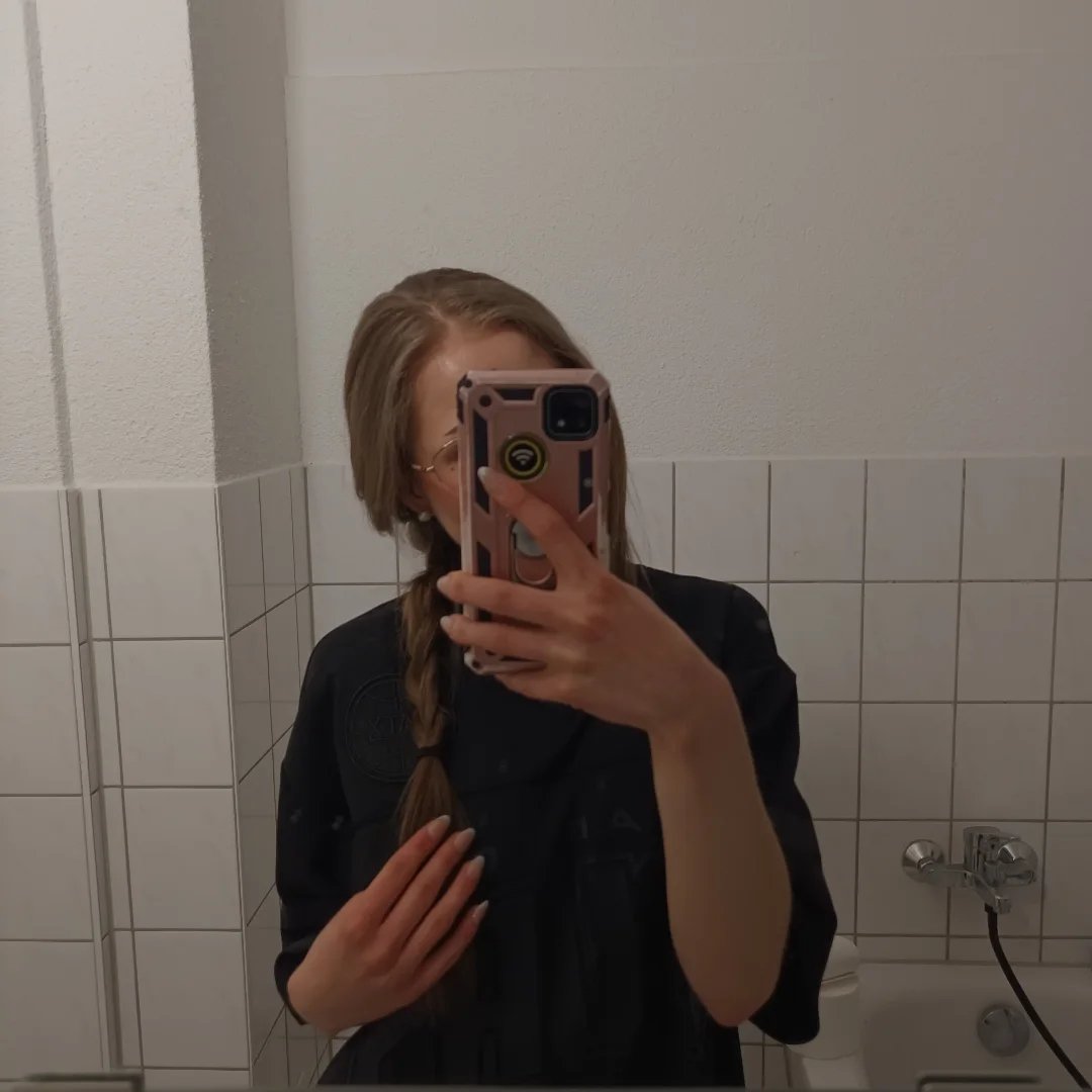 Instagram Profilbild von x_mademoiselle04