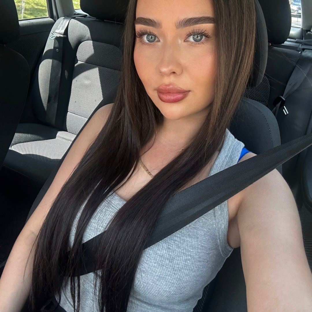 Instagram Profilbild von amina.mrnk