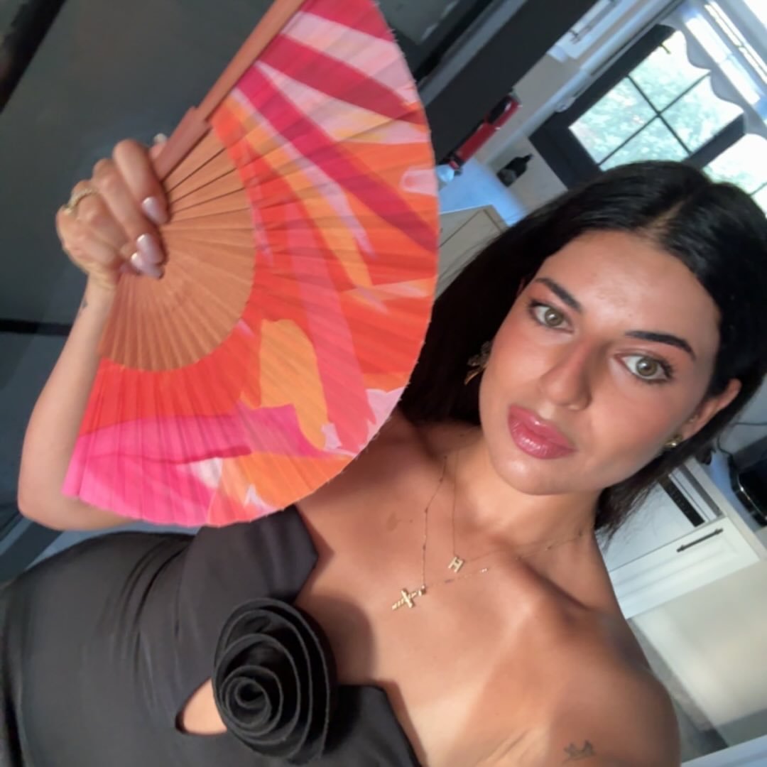 Instagram Profilbild von helin_akbs