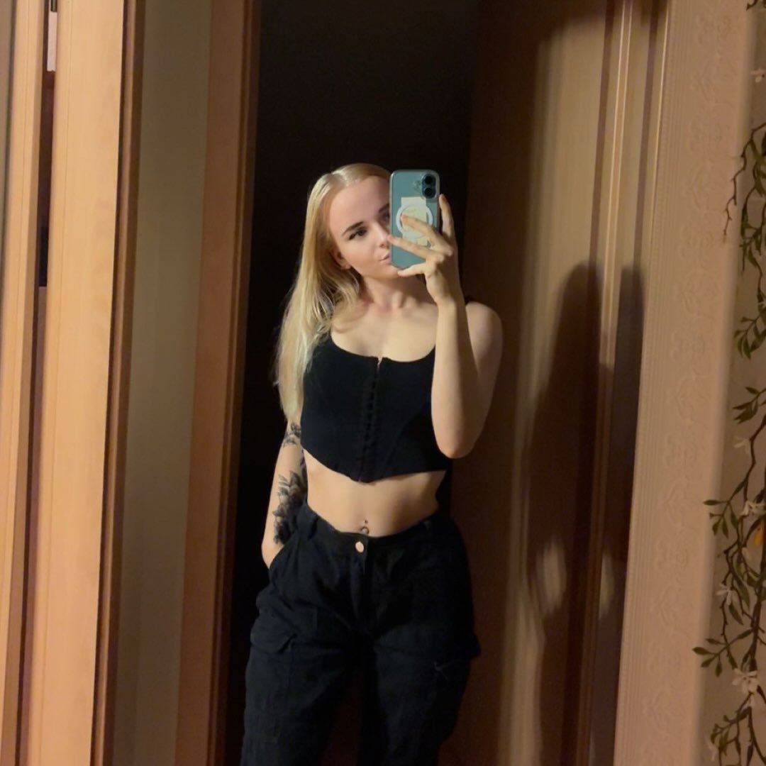 Instagram Profilbild von gxnamxrina