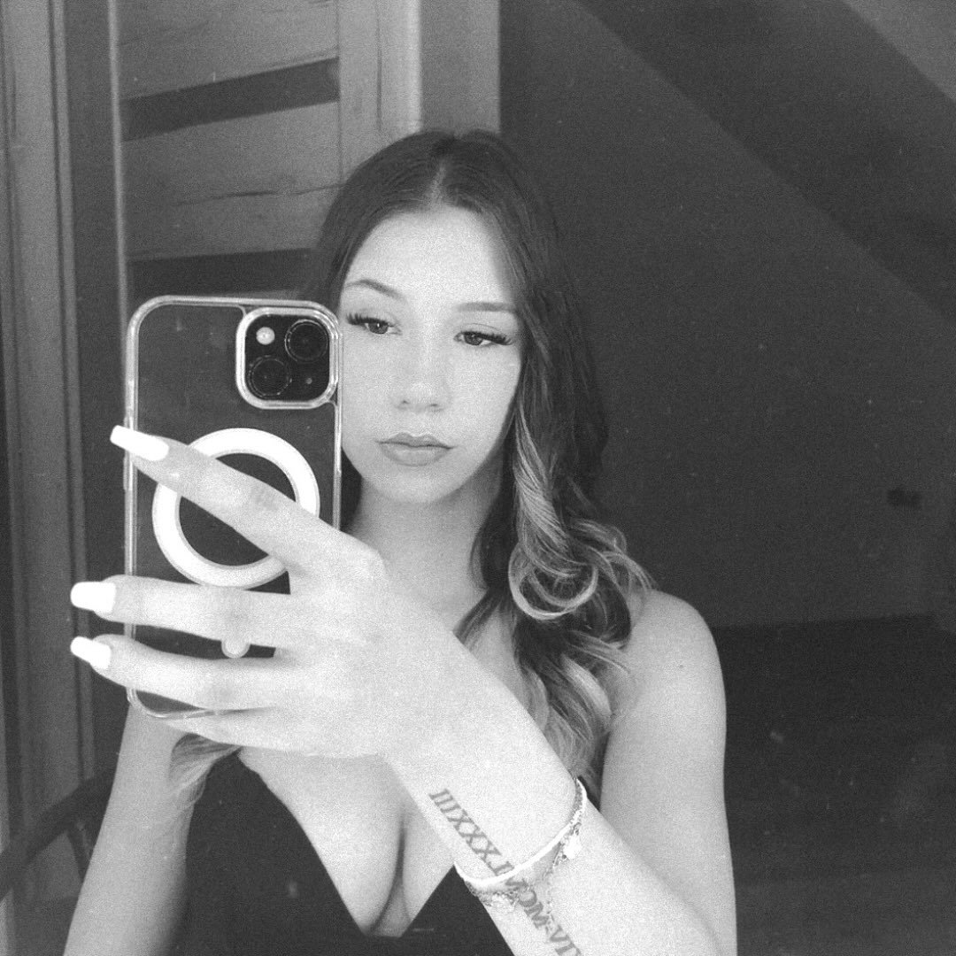 Instagram Profilbild von _kacenakovaaa_