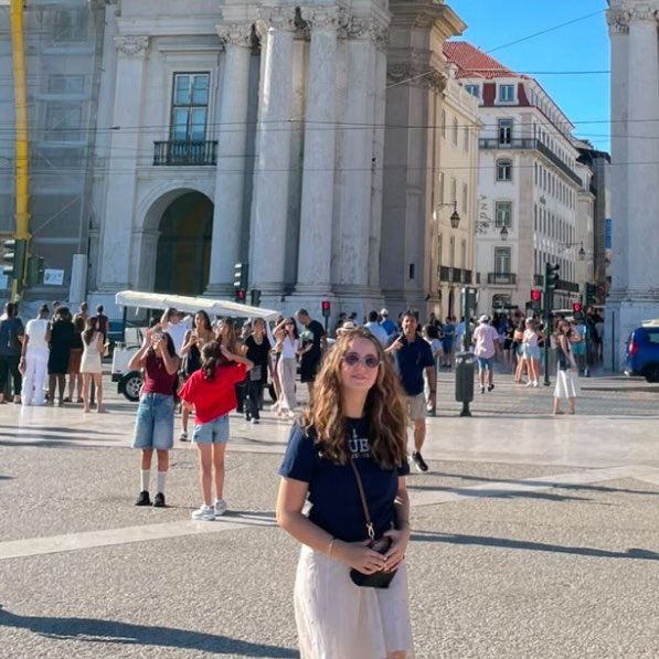 Instagram Profilbild von nidaebelakbir