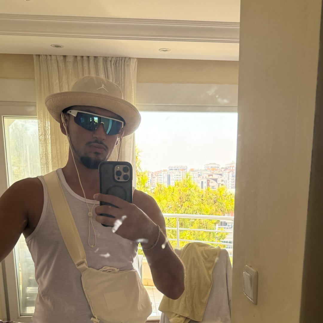 Instagram Profilbild von hxlxl27