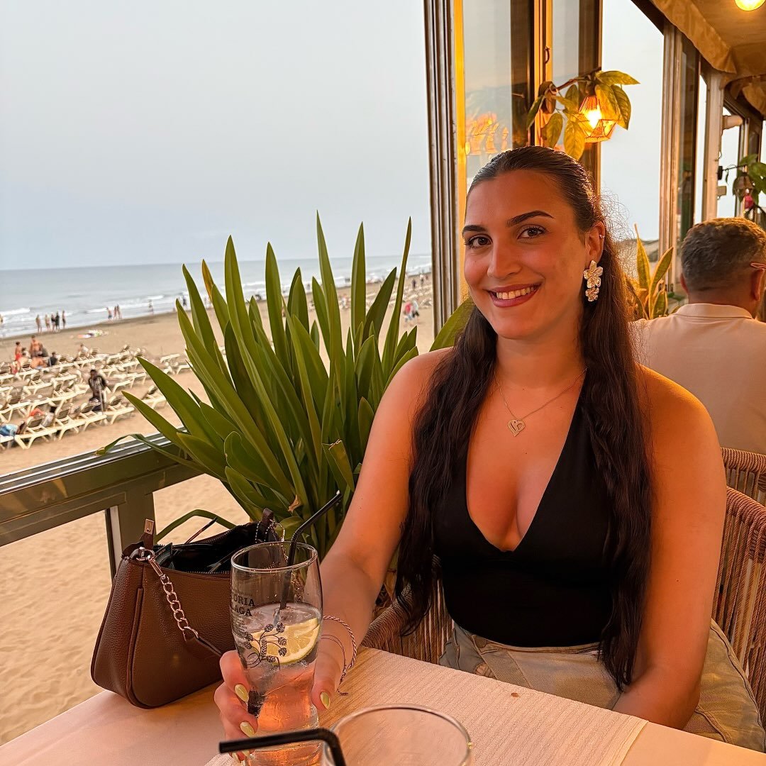 Instagram Profilbild von xlailasharifi
