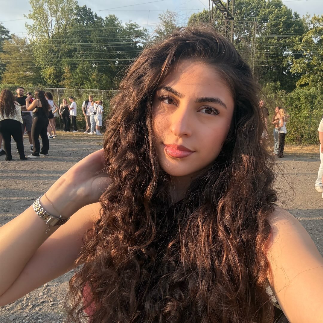 Instagram Profilbild von rojin.gzl