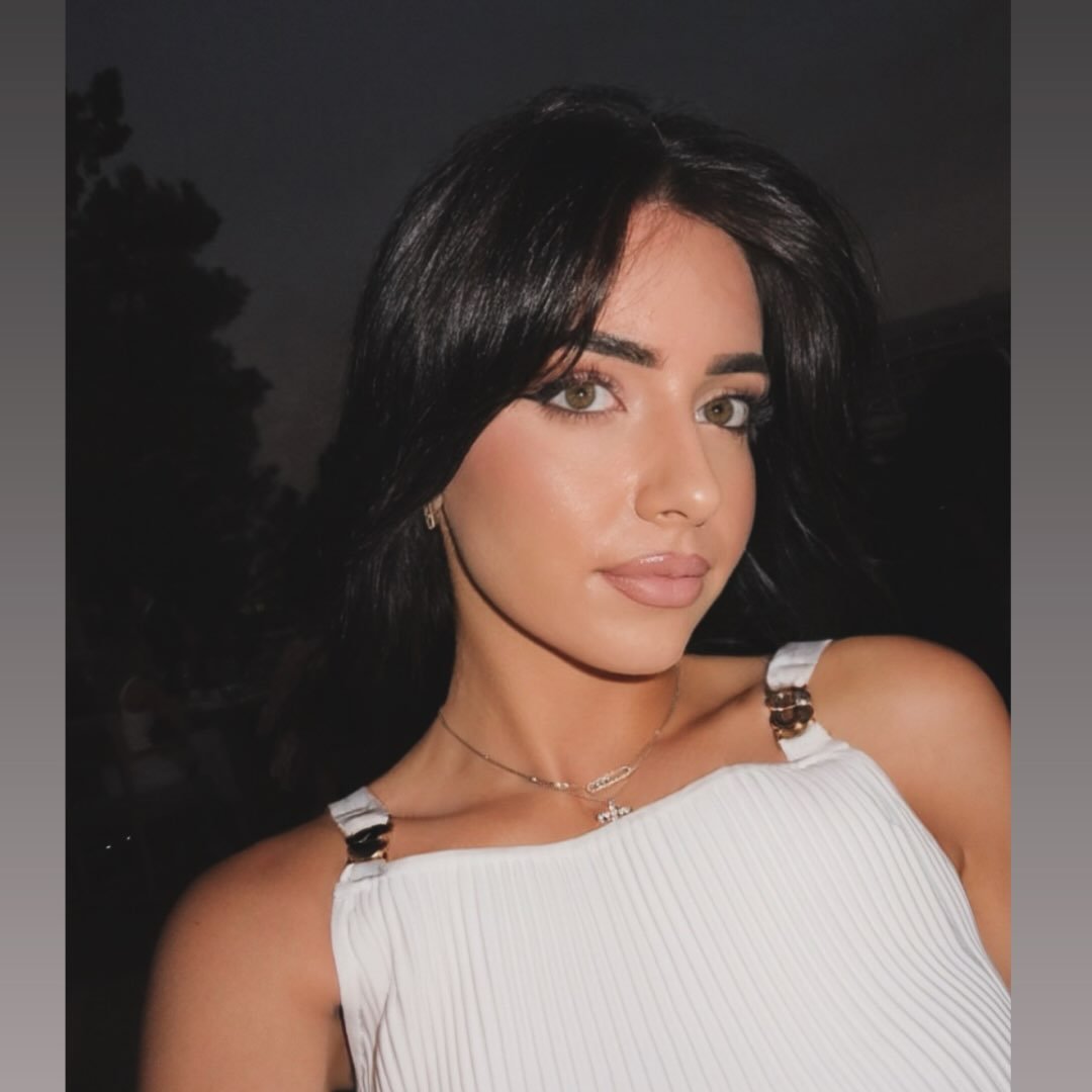 Instagram Profilbild von arinasahakyan_