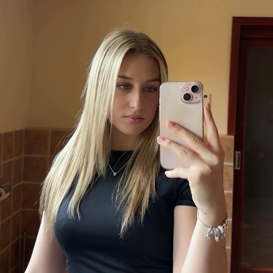 Instagram Profilbild von rekaa_horvath