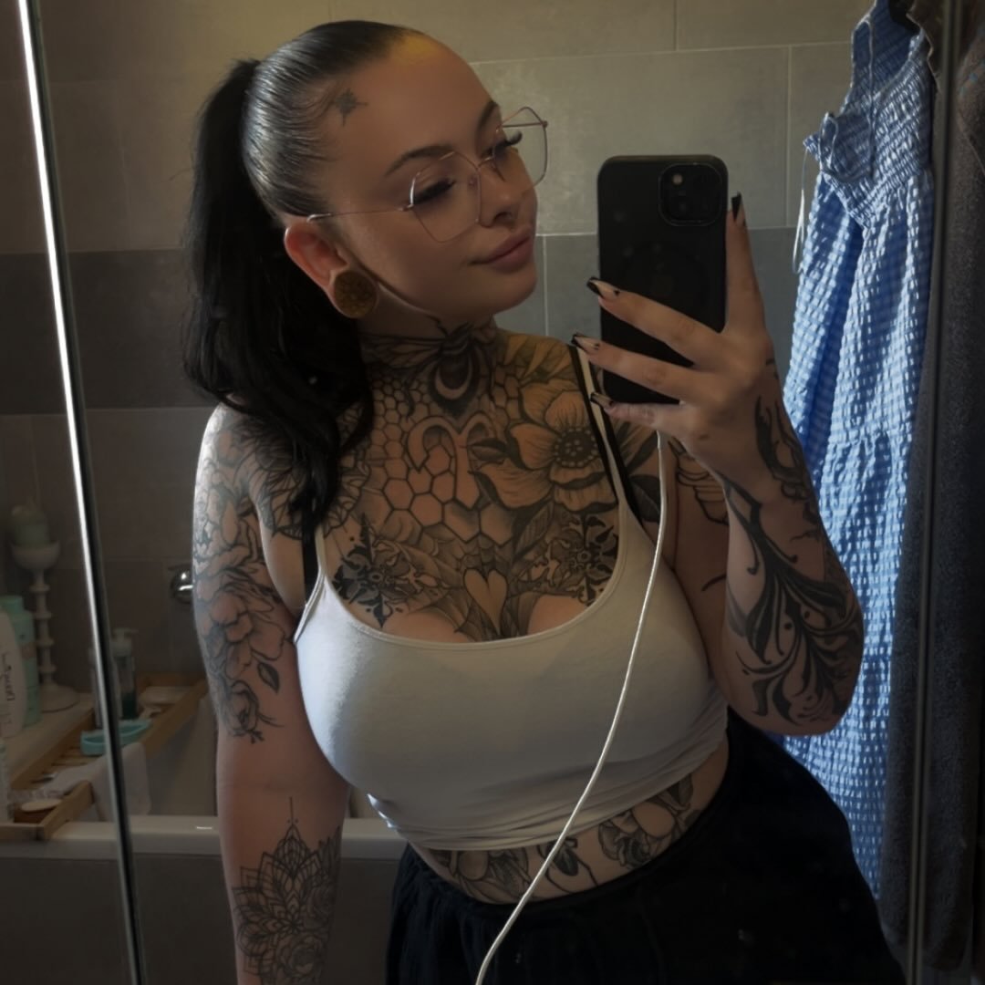 Instagram Profilbild von _kaffeemitmilf_