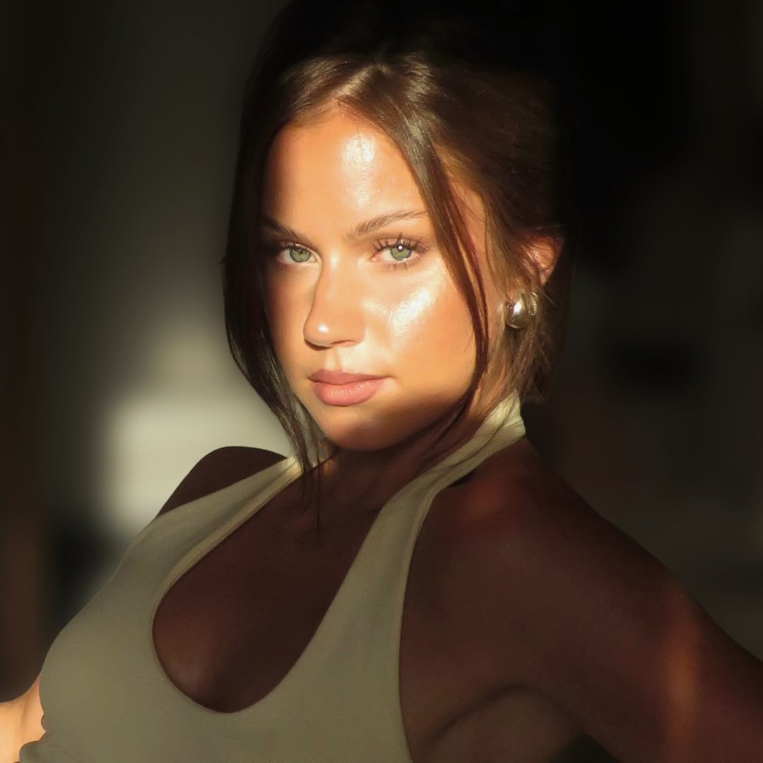 Instagram Profilbild von corinaaa_x
