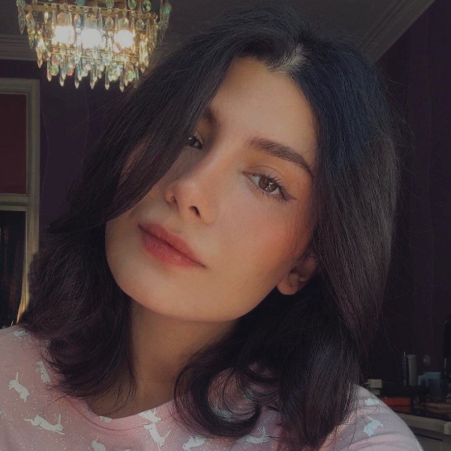 Instagram Profilbild von ghazalvelayatii