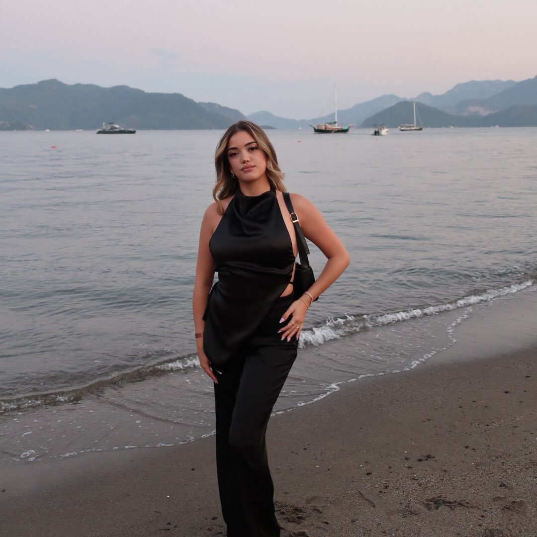 Instagram Profilbild von giizemkrmn_