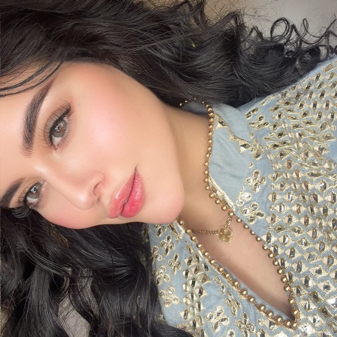 Instagram Profilbild von nouha1_roz