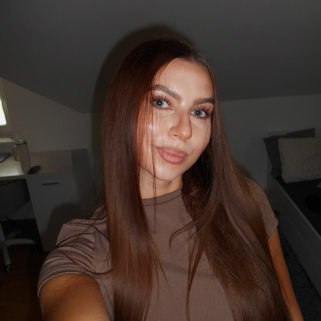 Instagram Profilbild von v_vodhanelova