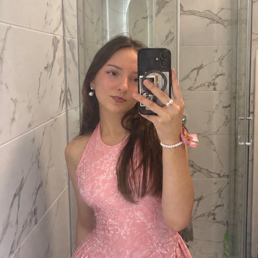 Instagram Profilbild von azeelicc