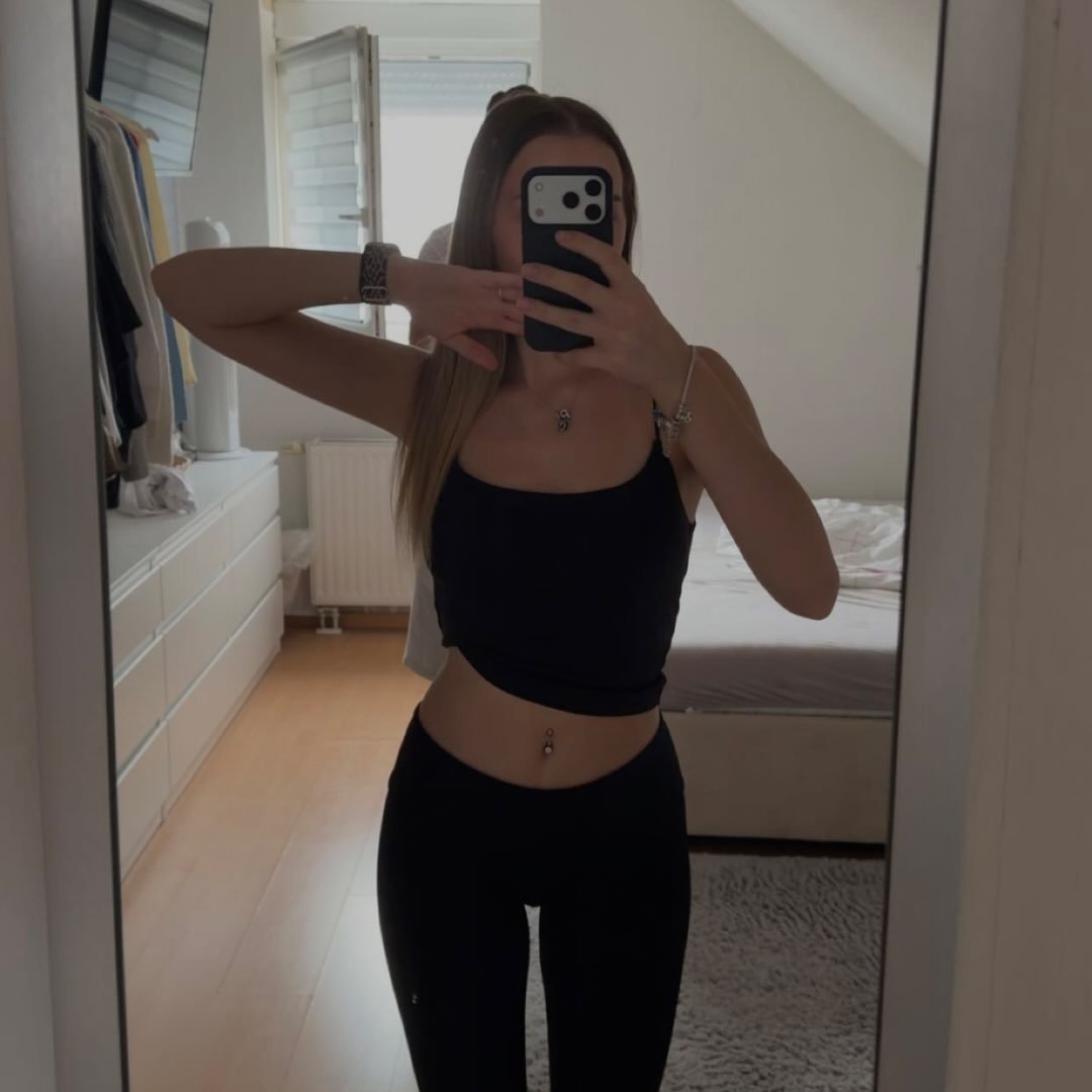 Instagram Profilbild von emely.021