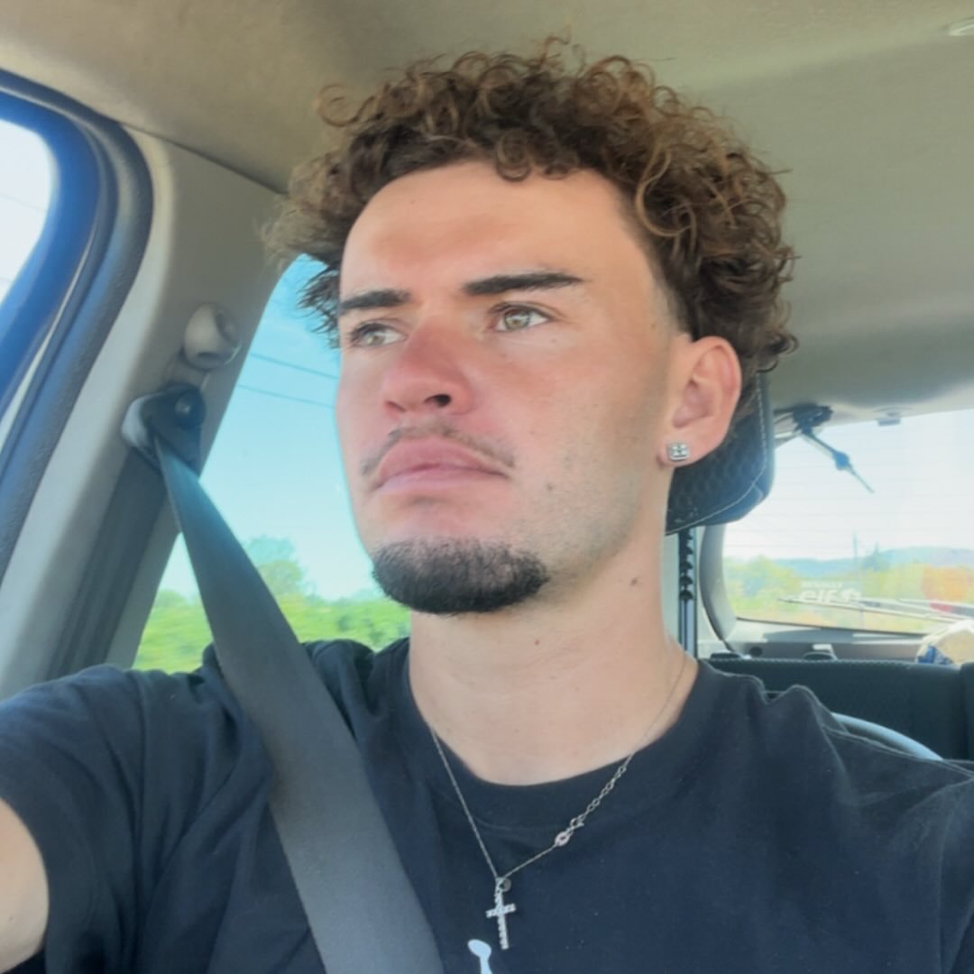 Instagram Profilbild von bastien_bell