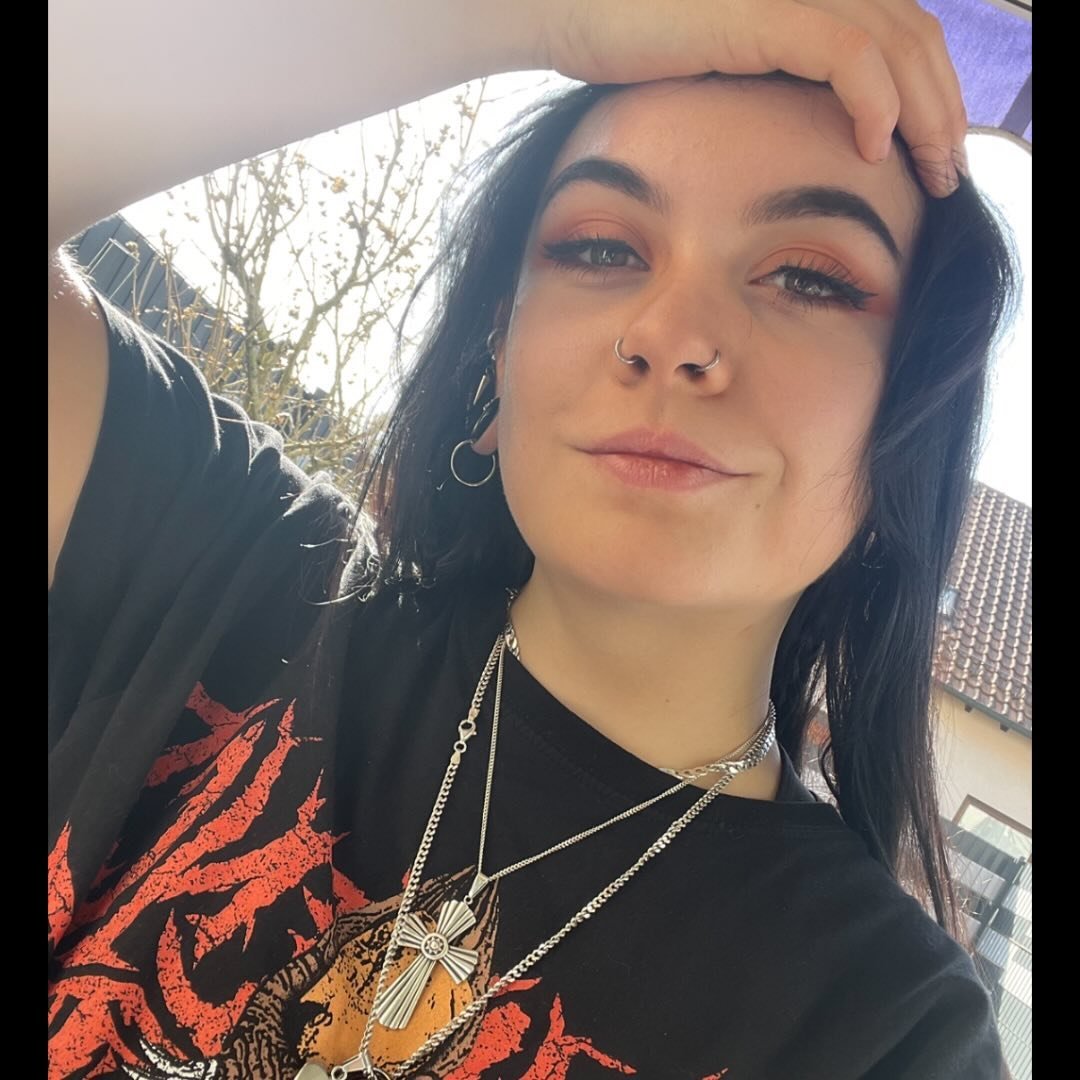 Instagram Profilbild von scaredeyy