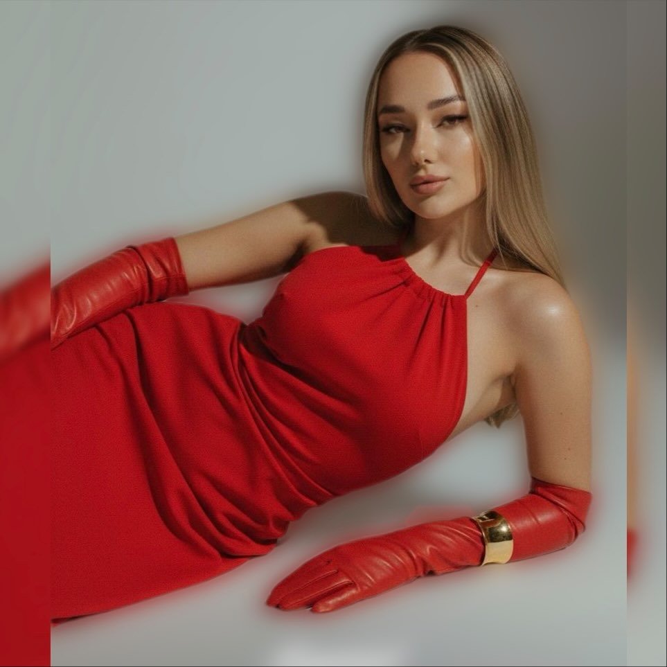 Instagram Profilbild von ninakonstantinova_elmorena