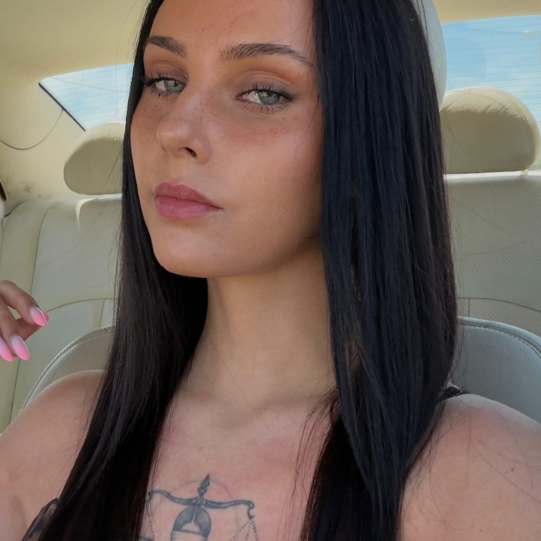 Instagram Profilbild von simonaposluszny