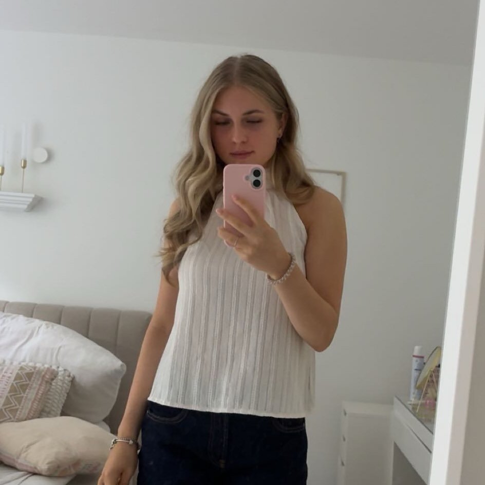 Instagram Profilbild von lara_dhi