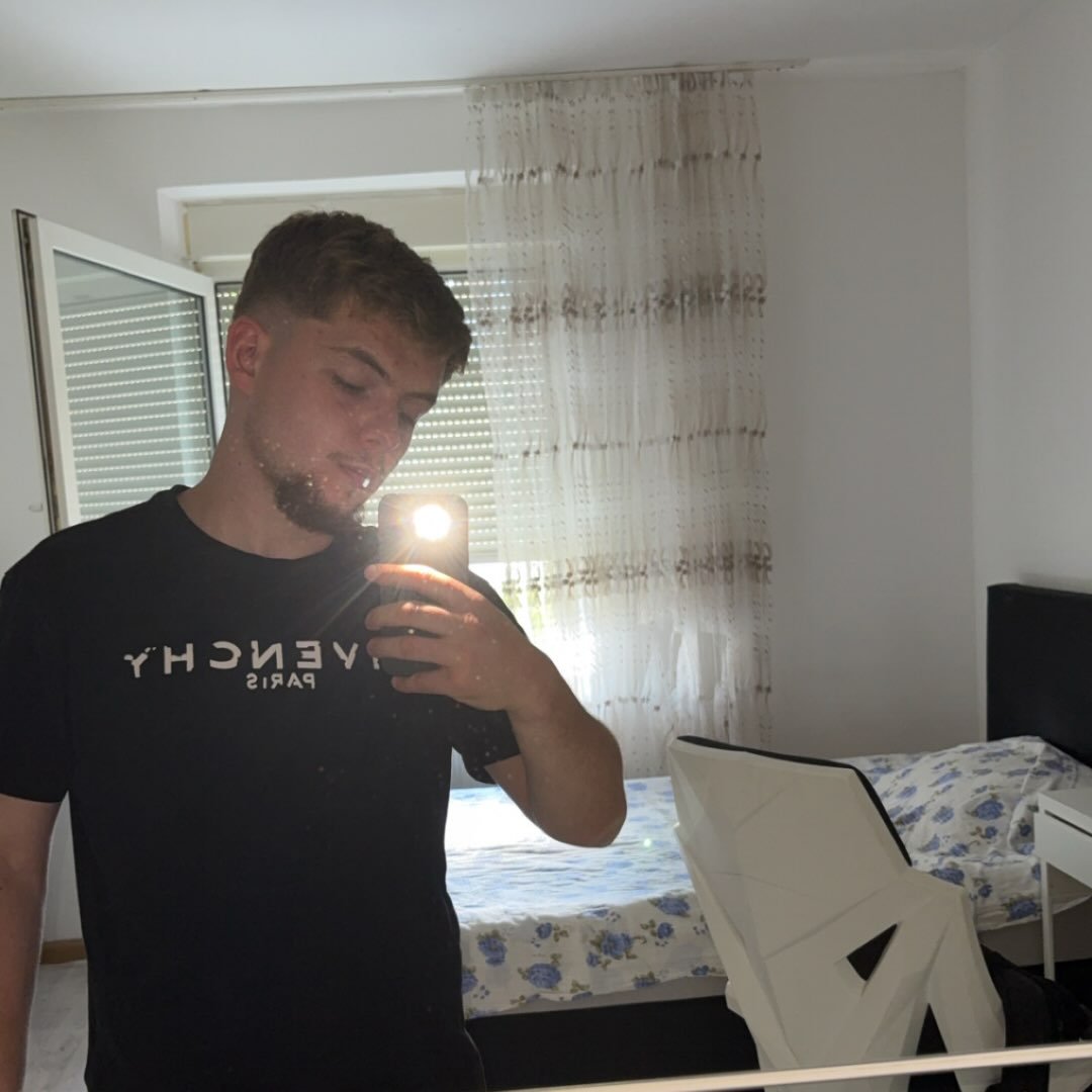 Instagram Profilbild von albianb.04