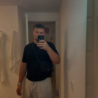 Instagram Profilbild von artvr777