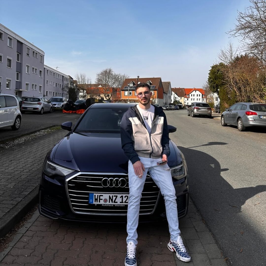 Instagram Profilbild von _nikoll_zefi