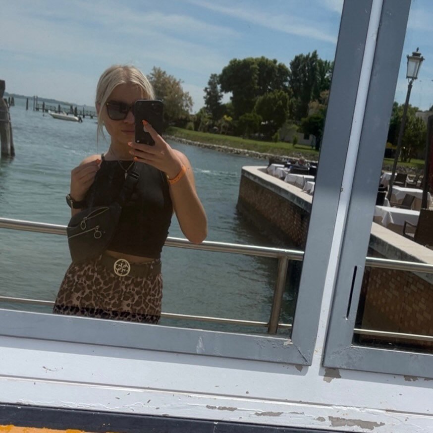 Instagram Profilbild von leoniieschl