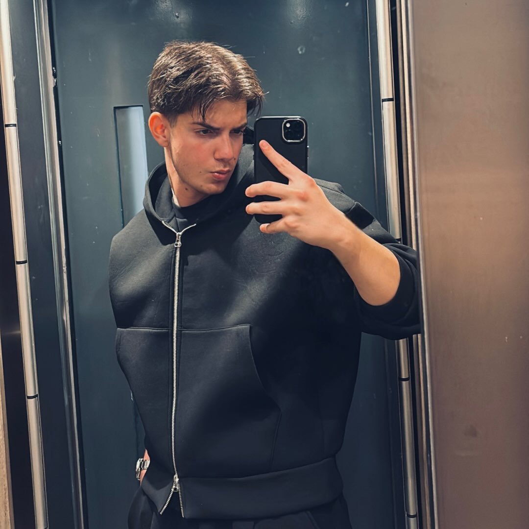 Instagram Profilbild von __leftheriss