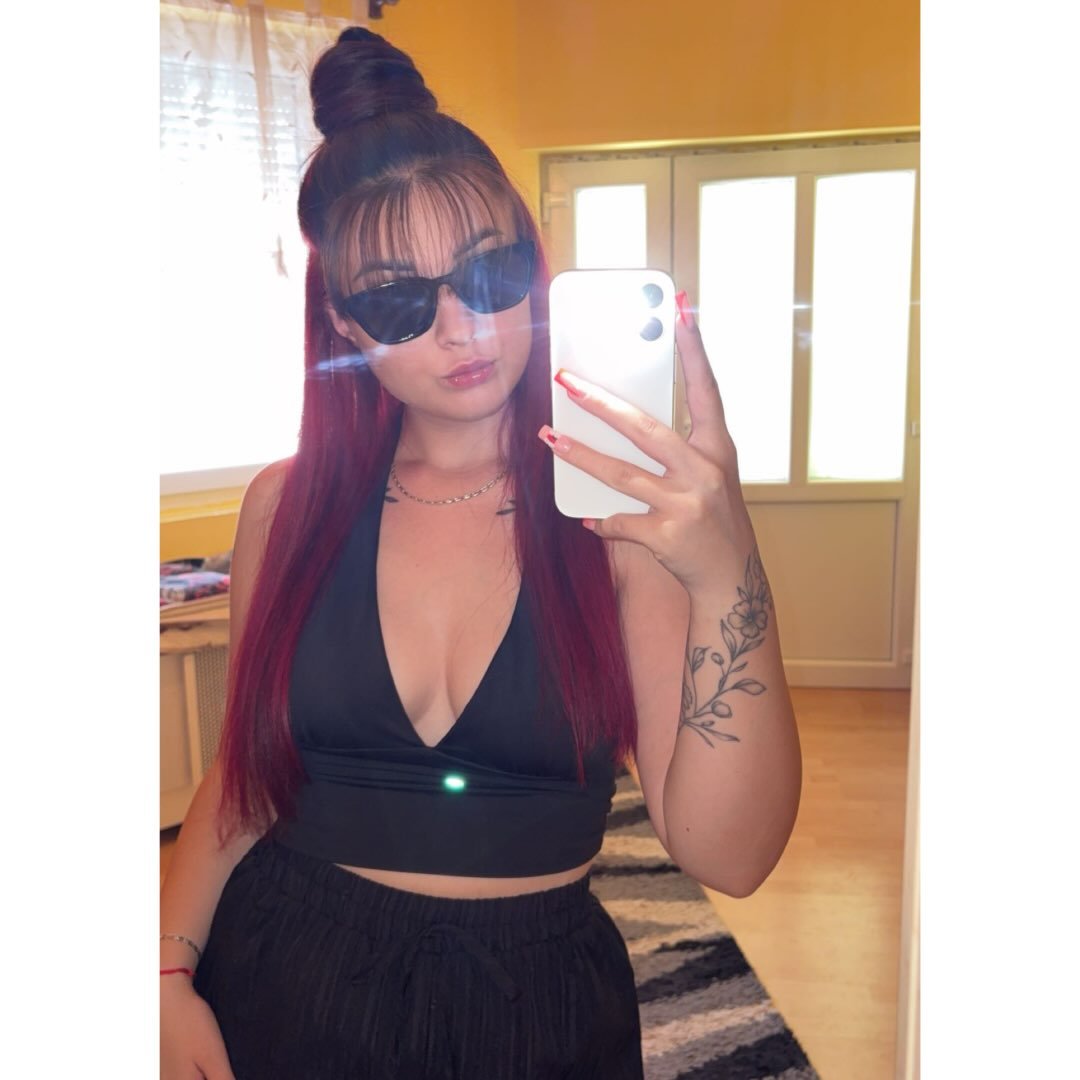 Instagram Profilbild von morvaikarina