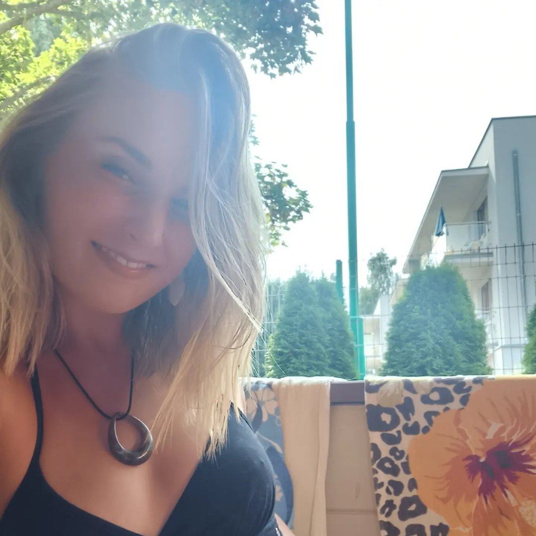 Instagram Profilbild von karolinaa_roman