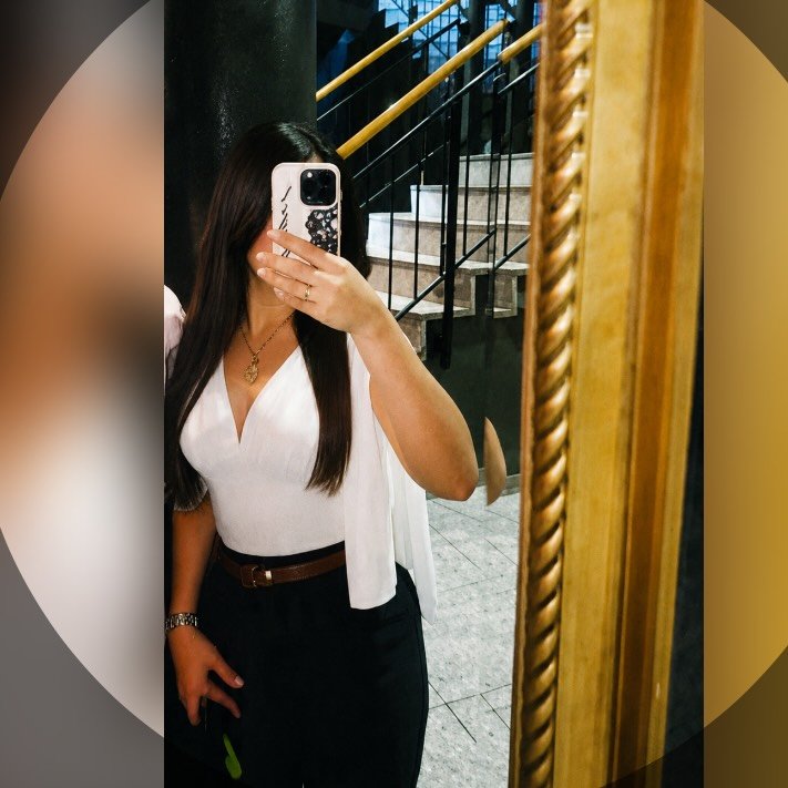 Instagram Profilbild von llarosh28