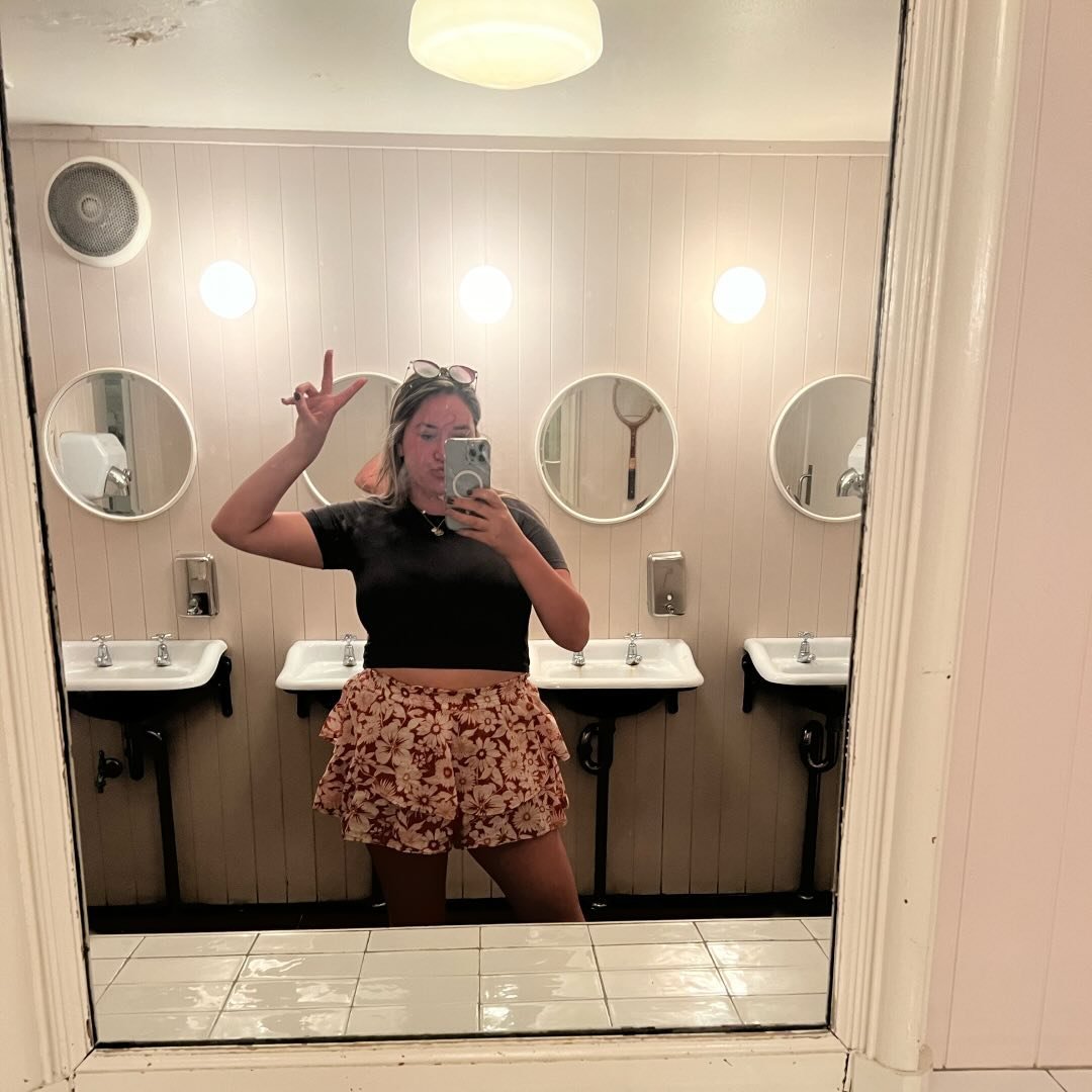 Instagram Profilbild von ally_debolt