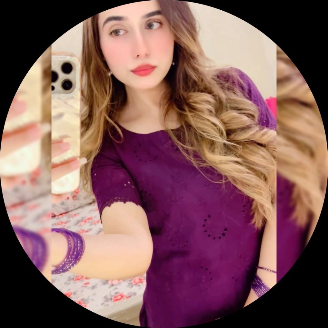 Instagram Profilbild von hinasajjad7