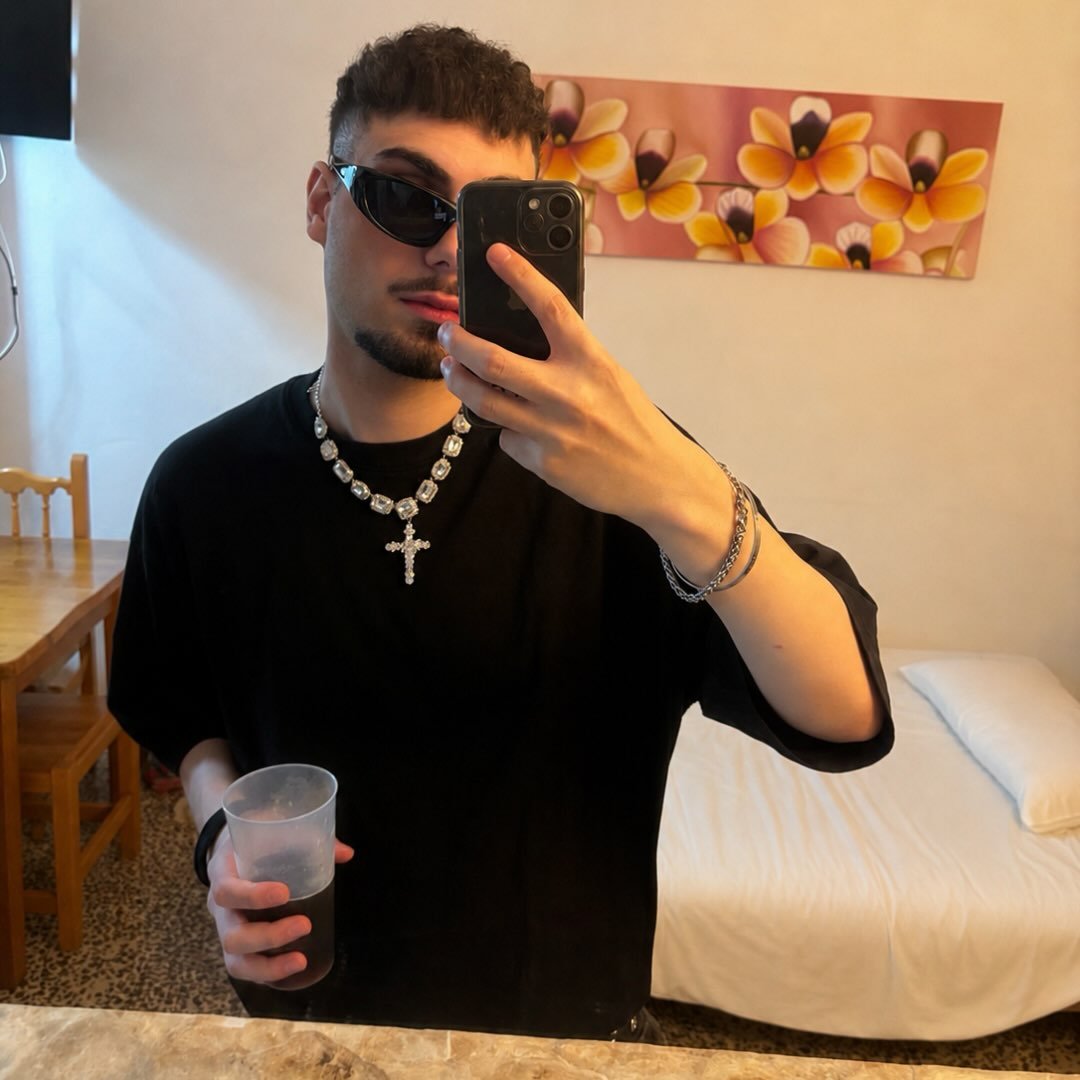Instagram Profilbild von _.robertotorrone._