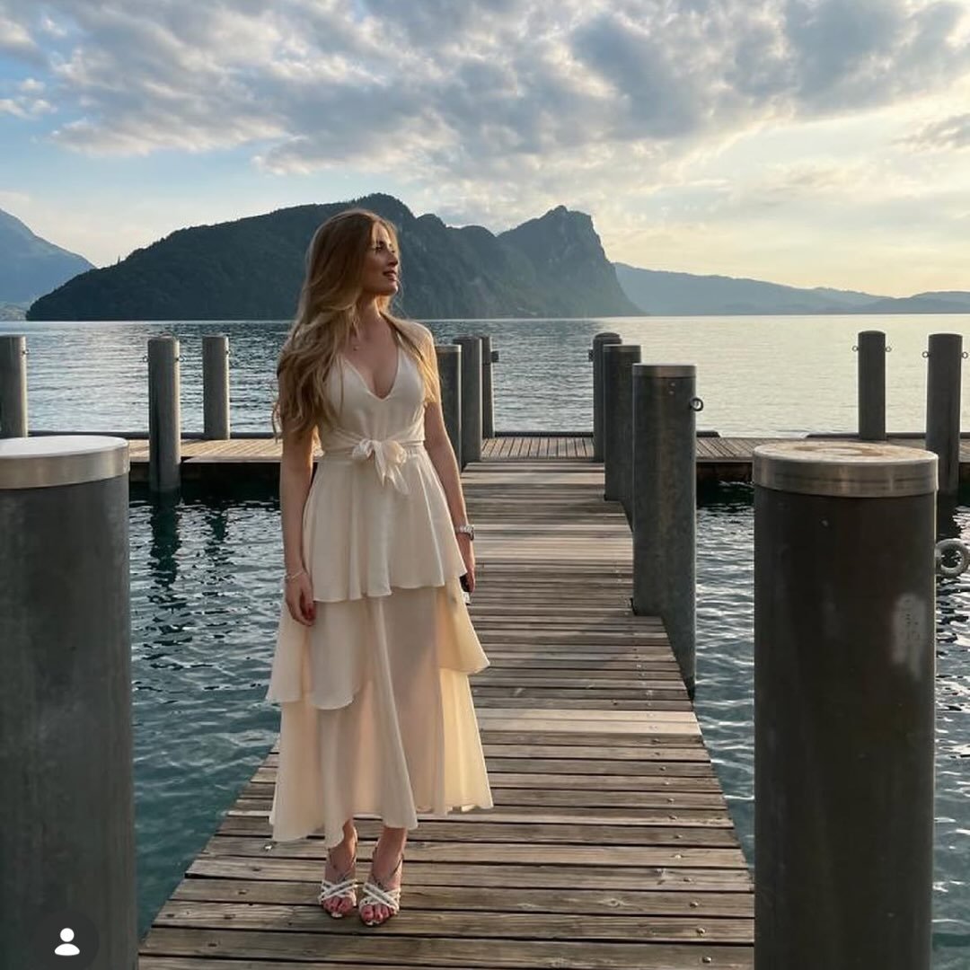 Instagram Profilbild von alinaborsari